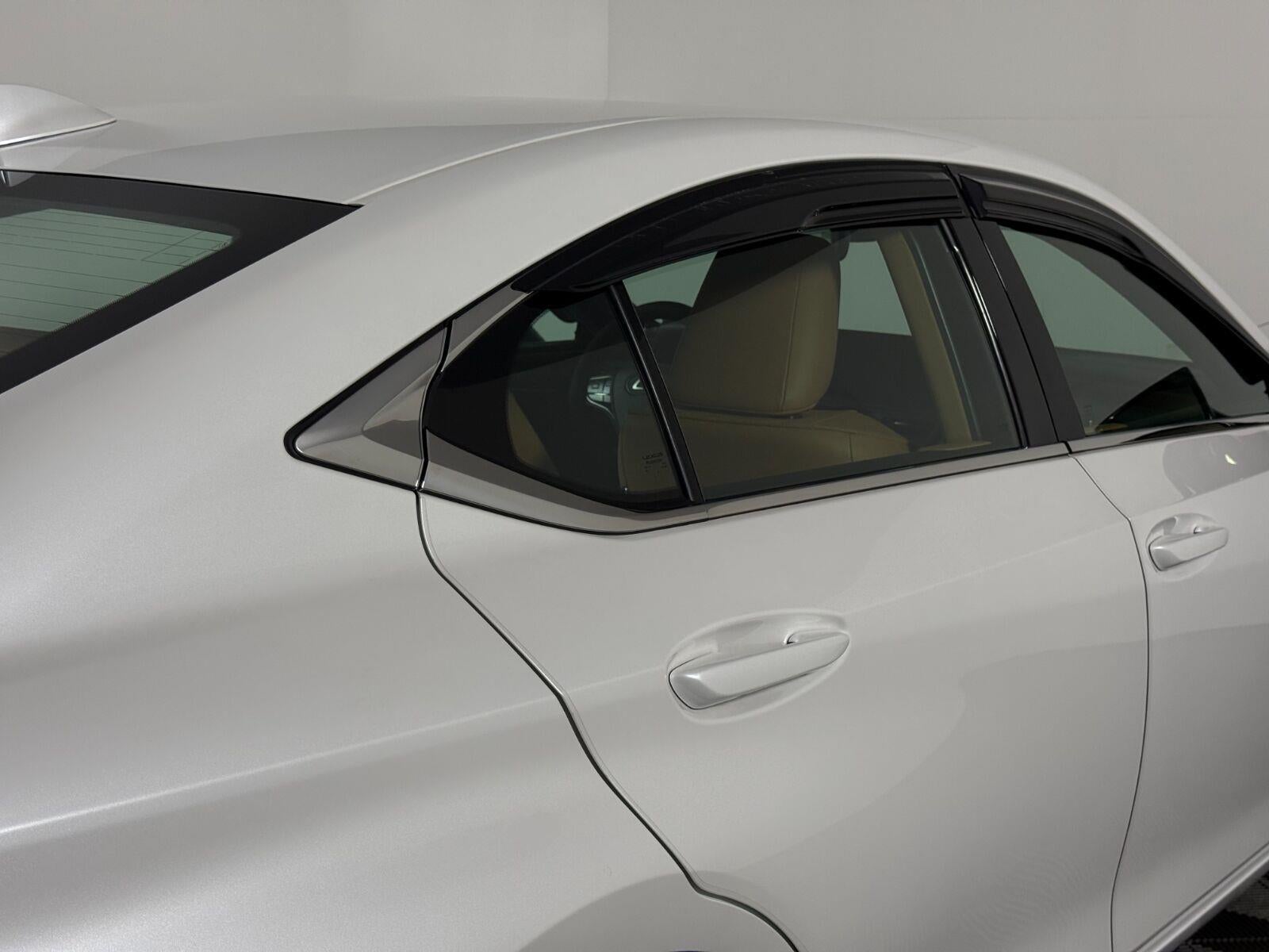 2024 Lexus Es ES 300h