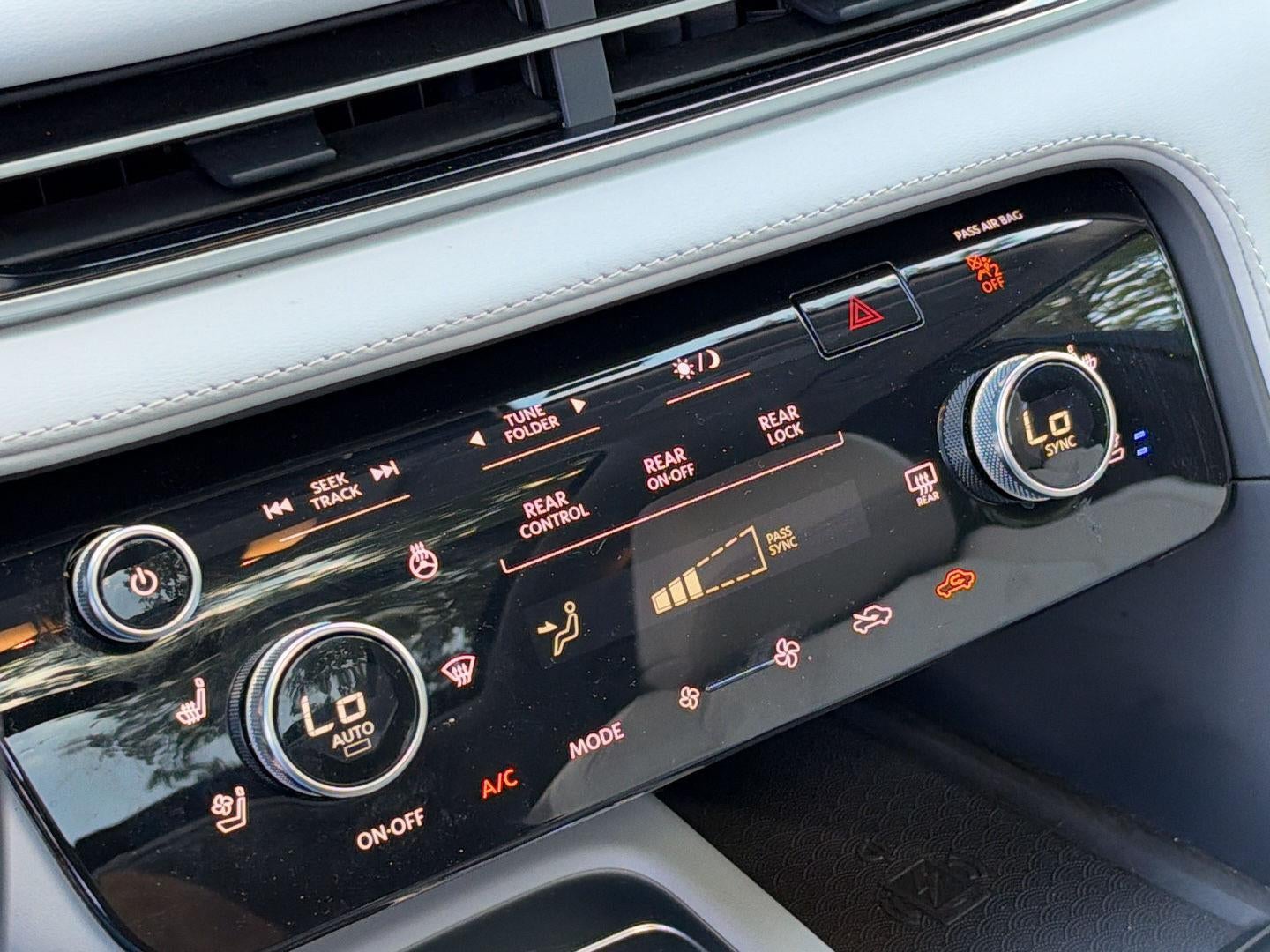 2026 INFINITI QX60 LUXE