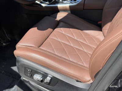2024 BMW X7 xDrive40i