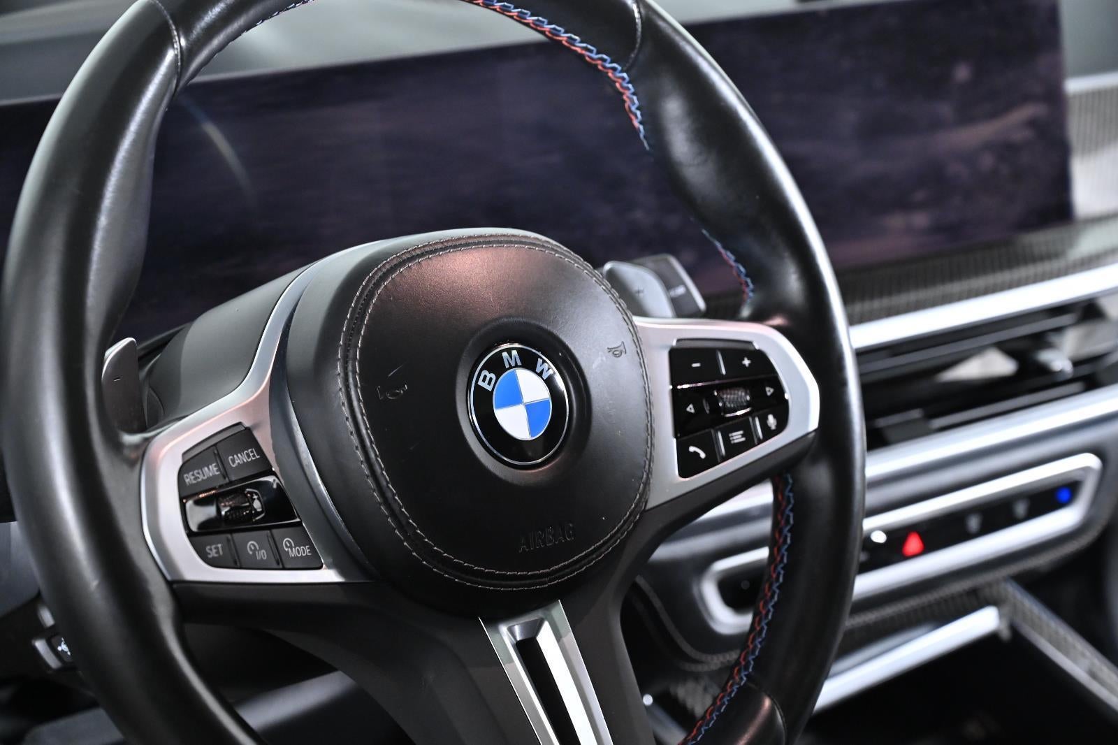 2023 BMW X7 M60i