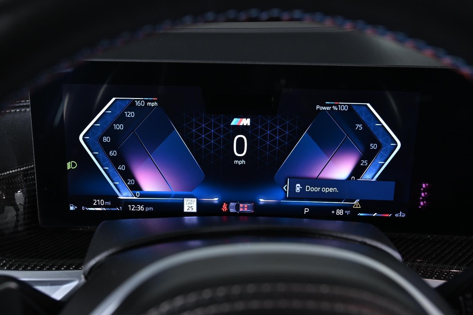 2023 BMW X7 M60i