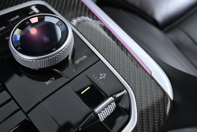 2023 BMW X7 M60i