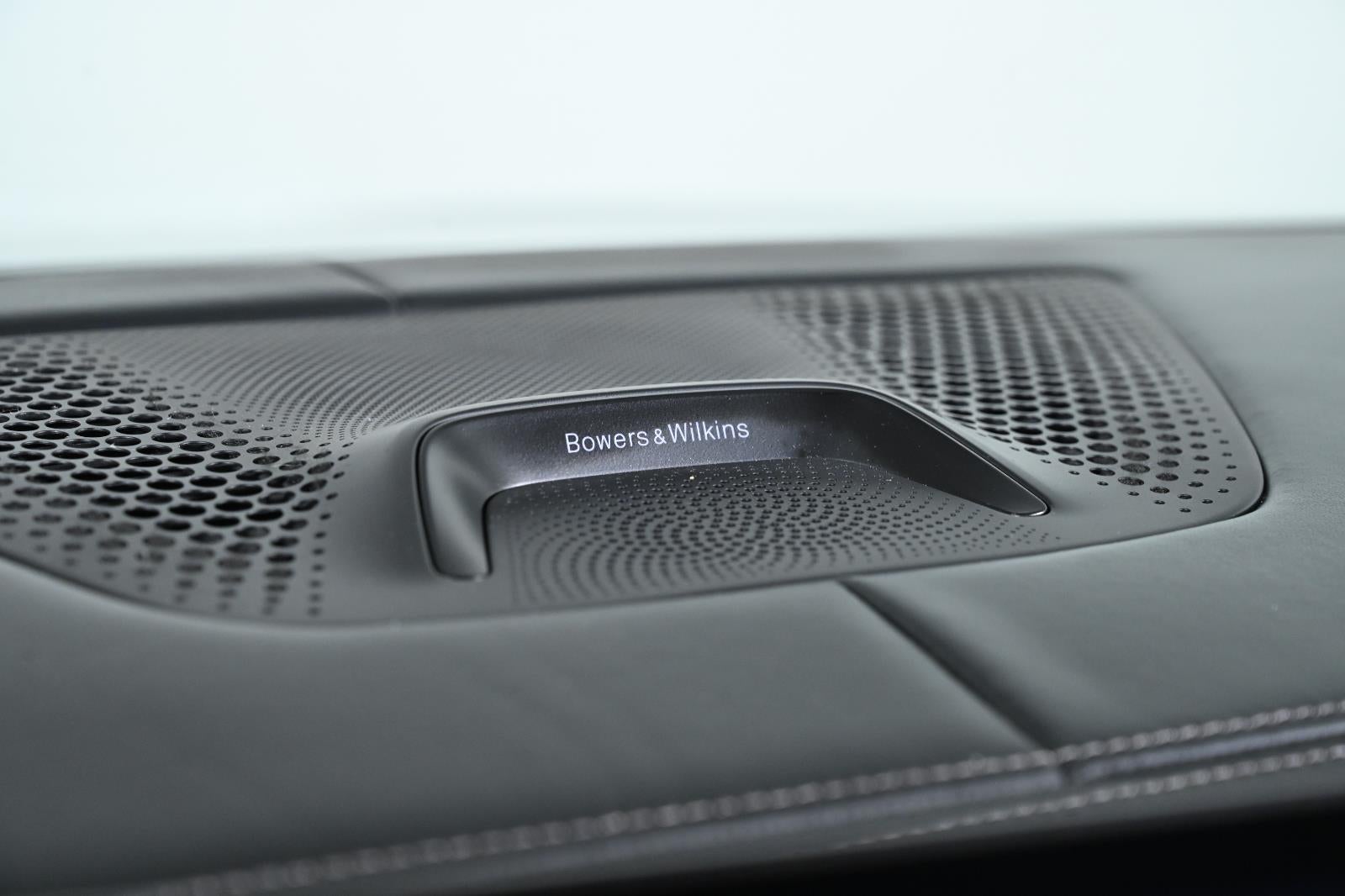 2023 BMW X7 M60i
