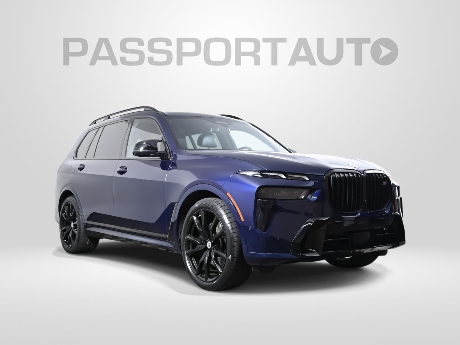 2023 BMW X7 M60i