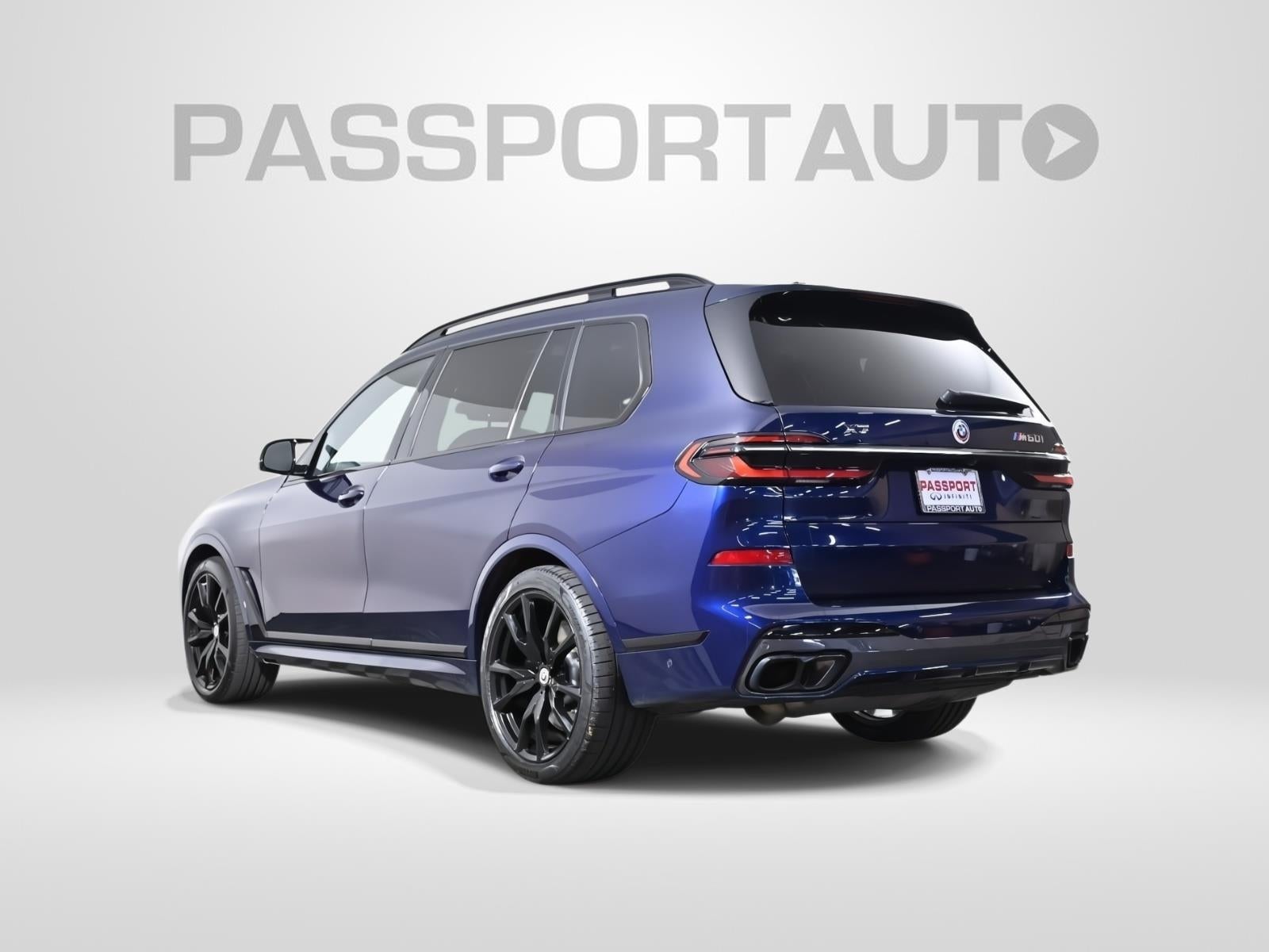 2023 BMW X7 M60i
