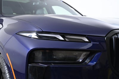 2023 BMW X7 M60i