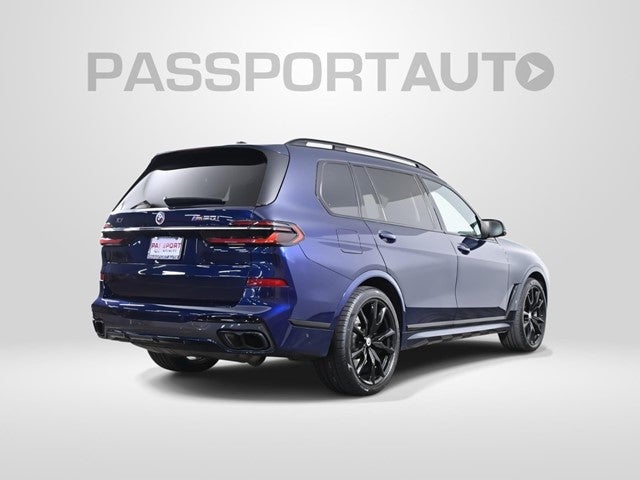 2023 BMW X7 M60i