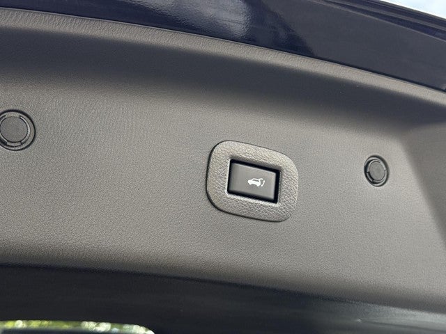 2022 INFINITI QX80 SENSORY