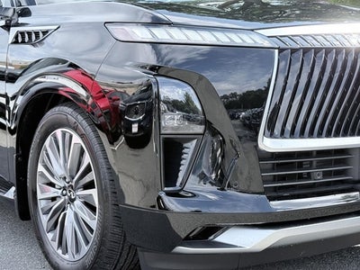 2026 INFINITI QX80 LUXE