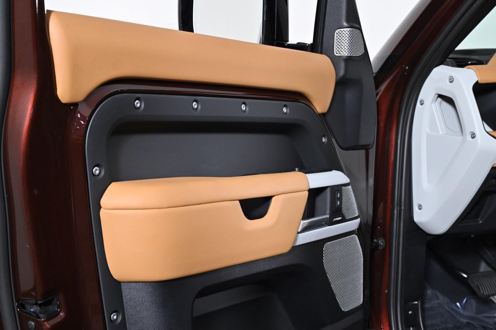 2024 Land Rover Defender S