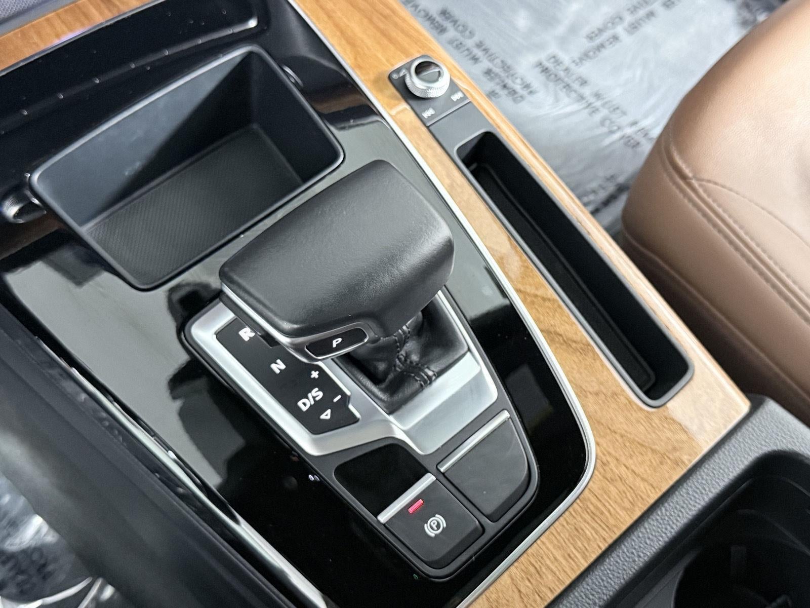 2022 Audi Q5 S line Premium