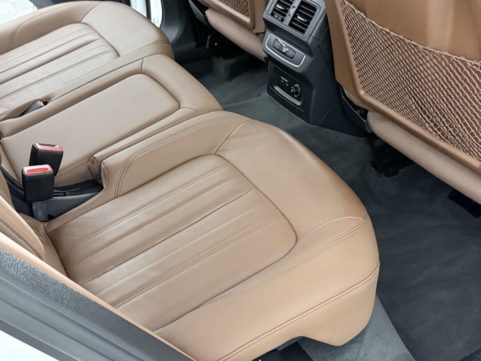 2022 Audi Q5 S line Premium