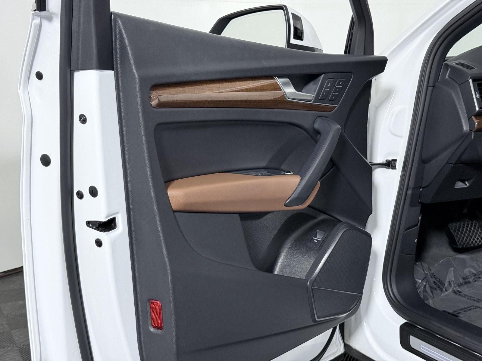 2022 Audi Q5 S line Premium