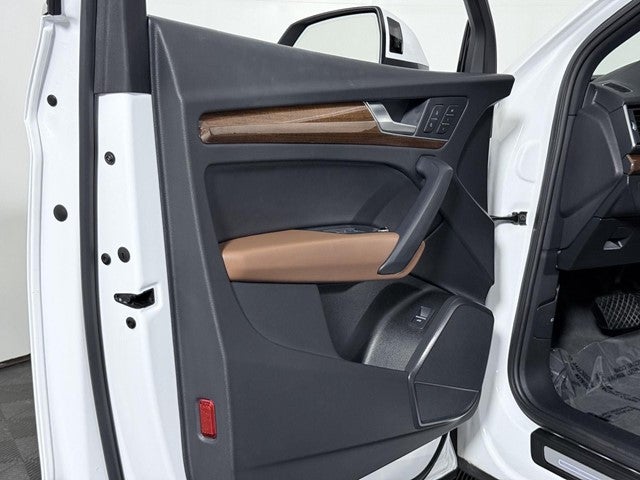 2022 Audi Q5 S line Premium