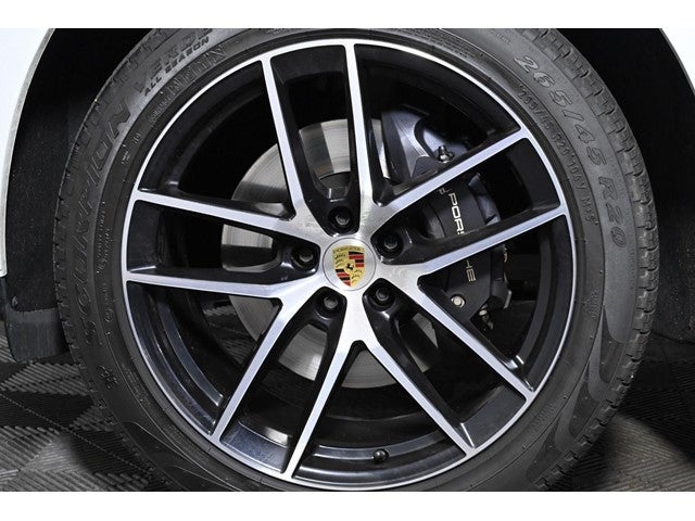 2024 Porsche Macan T