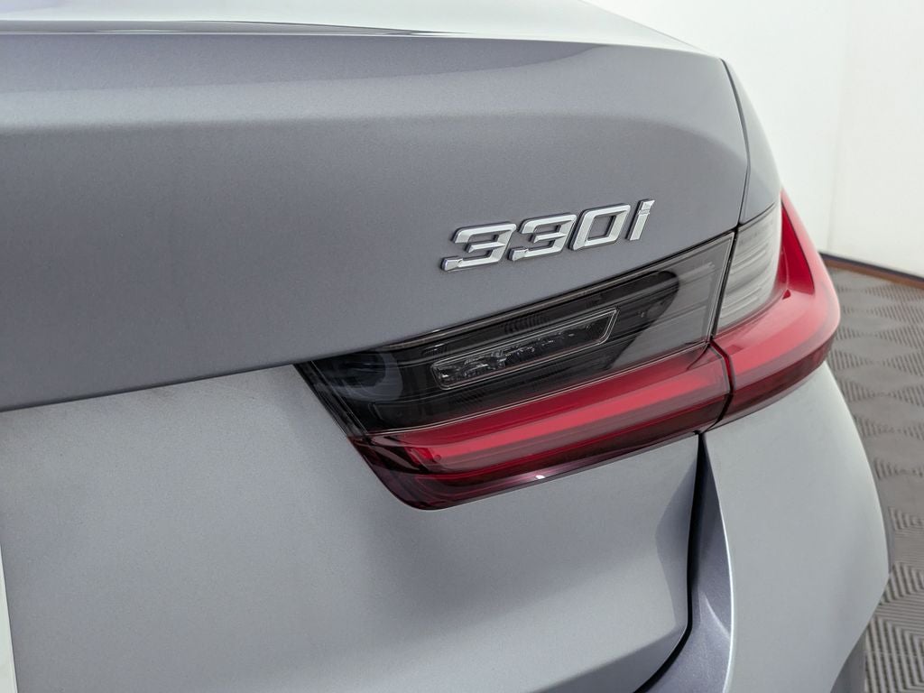 2024 BMW 3 Series 330i xDrive