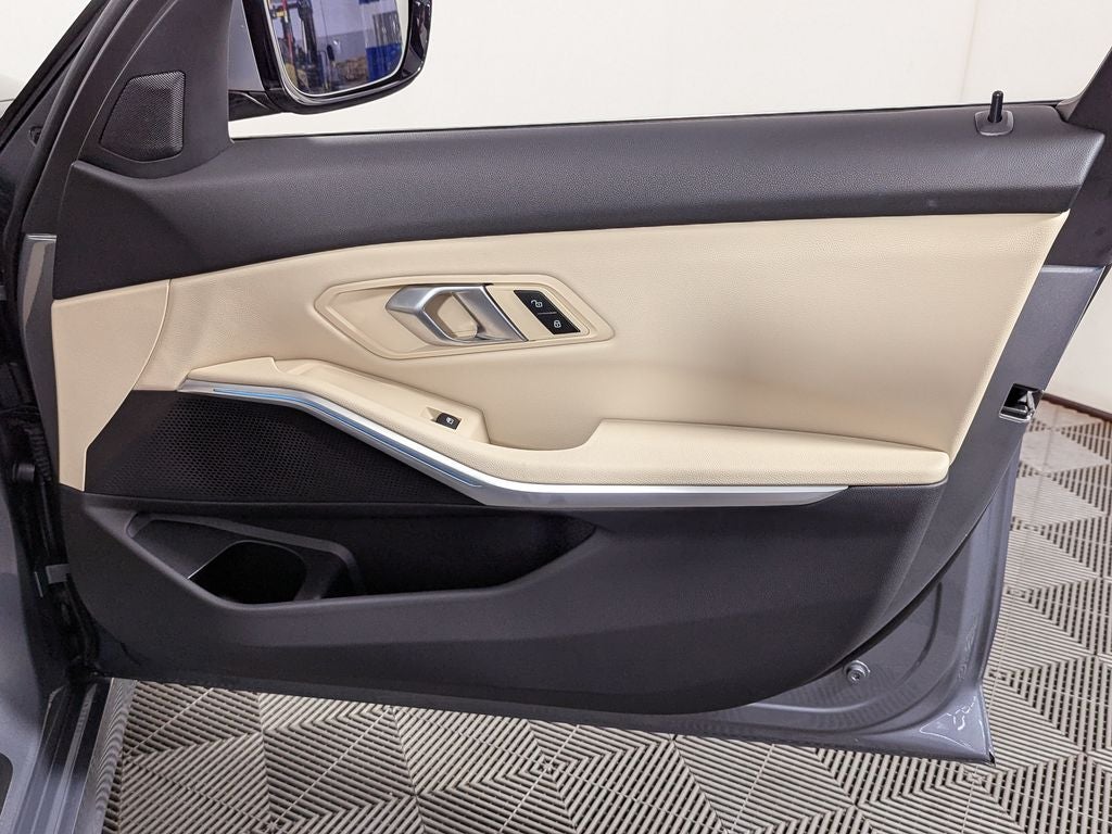 2024 BMW 3 Series 330i xDrive