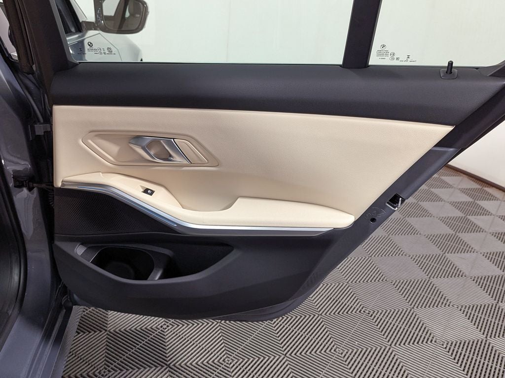 2024 BMW 3 Series 330i xDrive