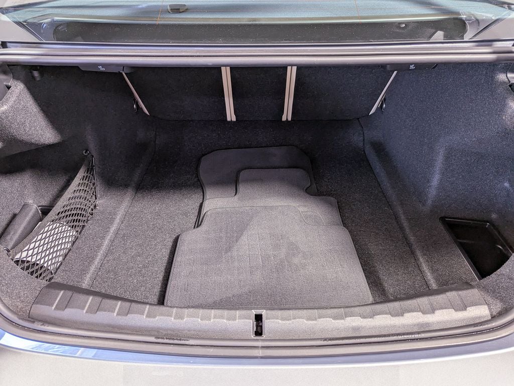 2024 BMW 3 Series 330i xDrive