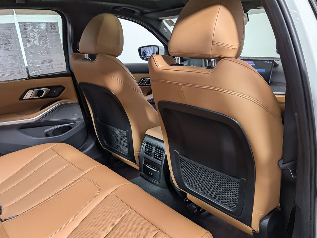 2023 BMW 330i xDrive 330i xDrive