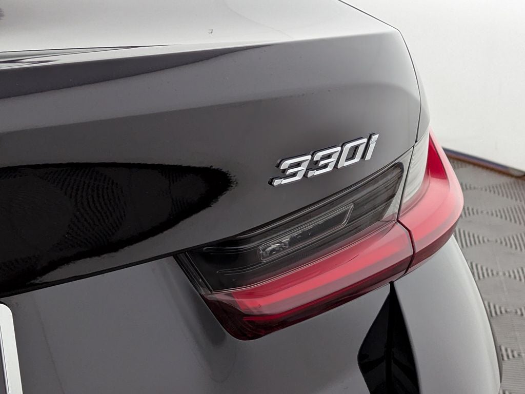 2023 BMW 3 Series 330i xDrive