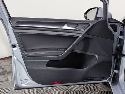 2015 Volkswagen Golf SportWagen S