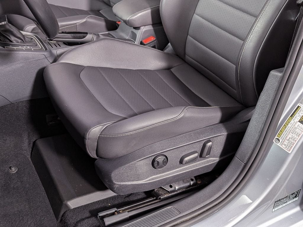 2015 Volkswagen Golf SportWagen S