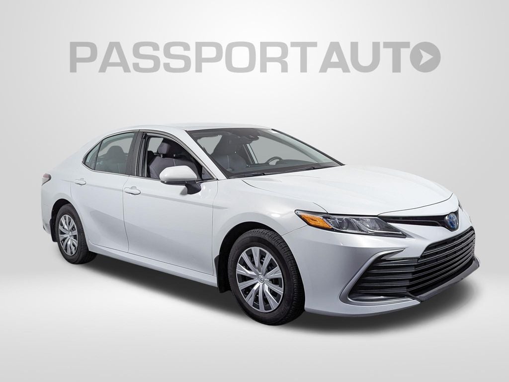 2022 Toyota Camry Hybrid LE
