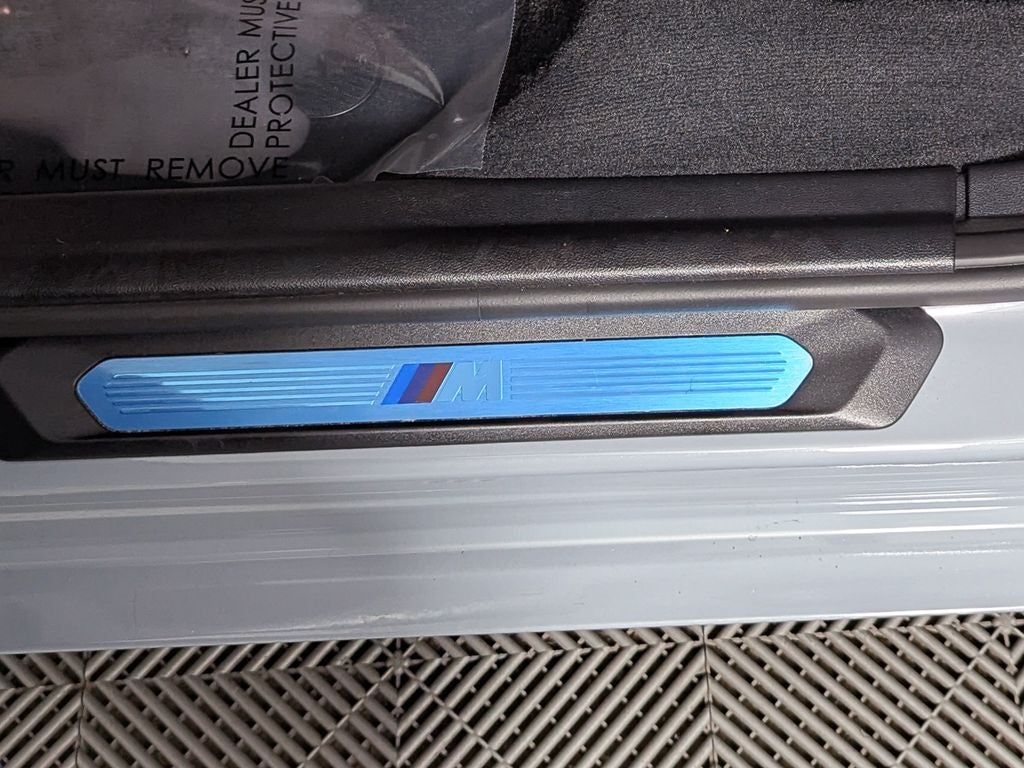 2025 BMW X4 xDrive30i