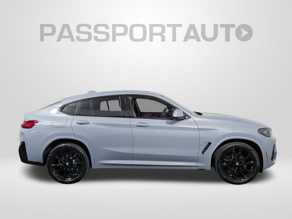 2025 BMW X4 xDrive30i