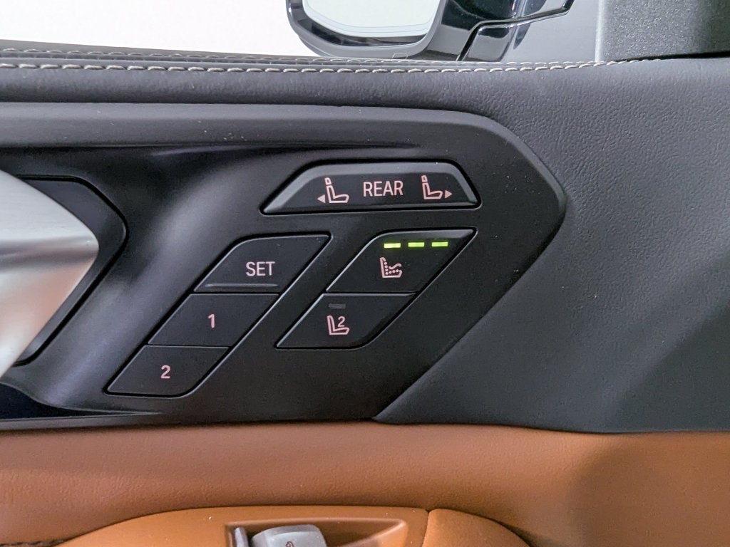 2024 BMW X7 M60i