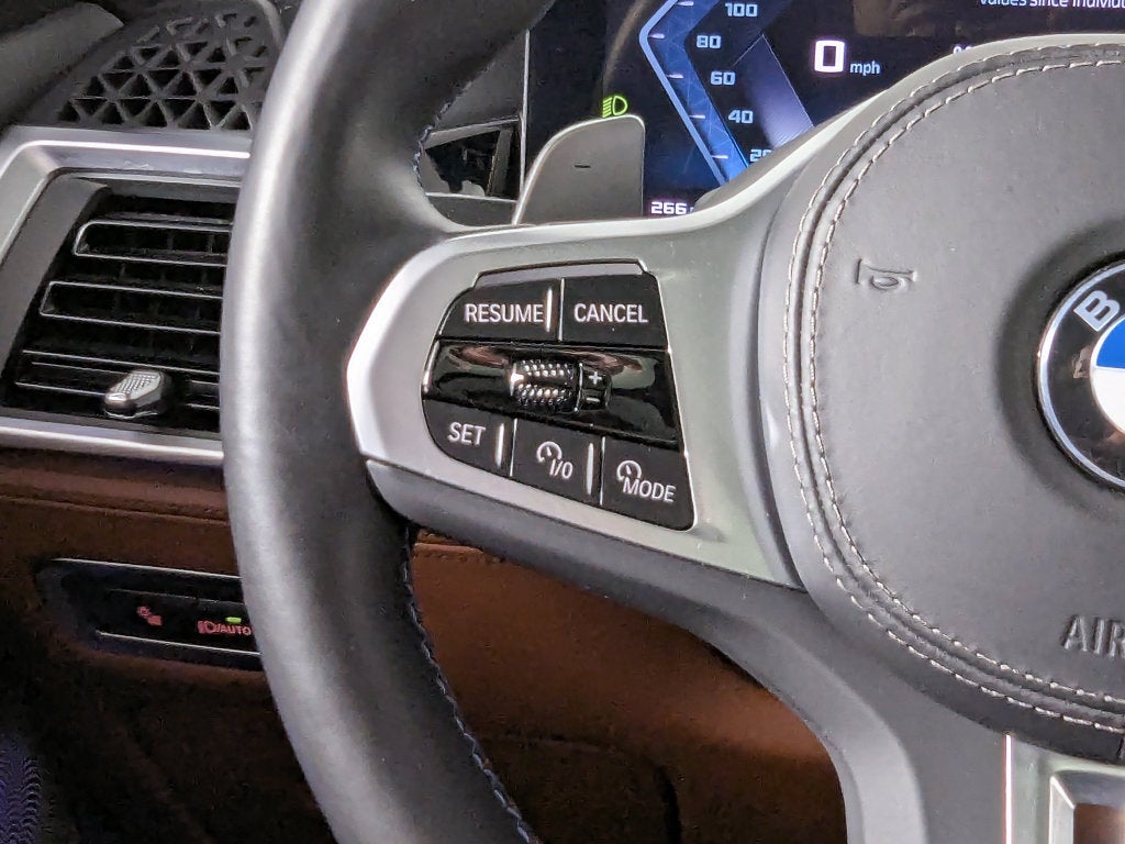 2024 BMW X7 M60i