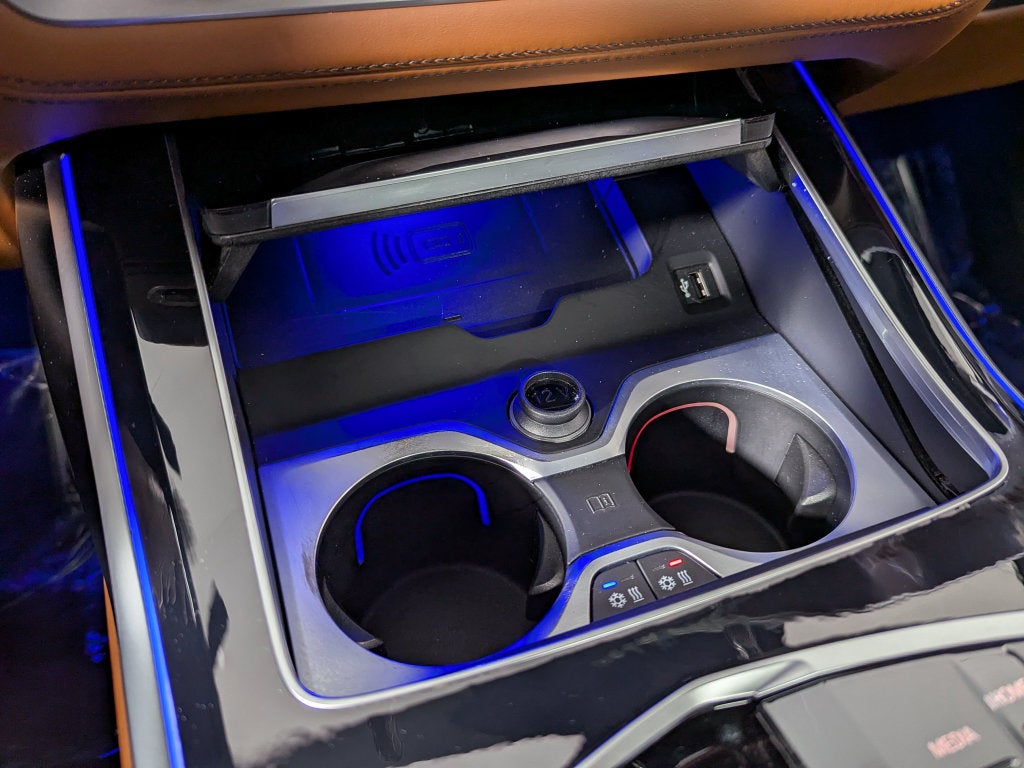 2024 BMW X7 M60i