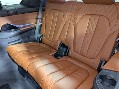 2024 BMW X7 M60i