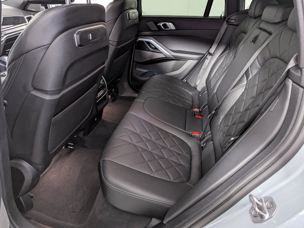 2024 BMW X6 xDrive40i