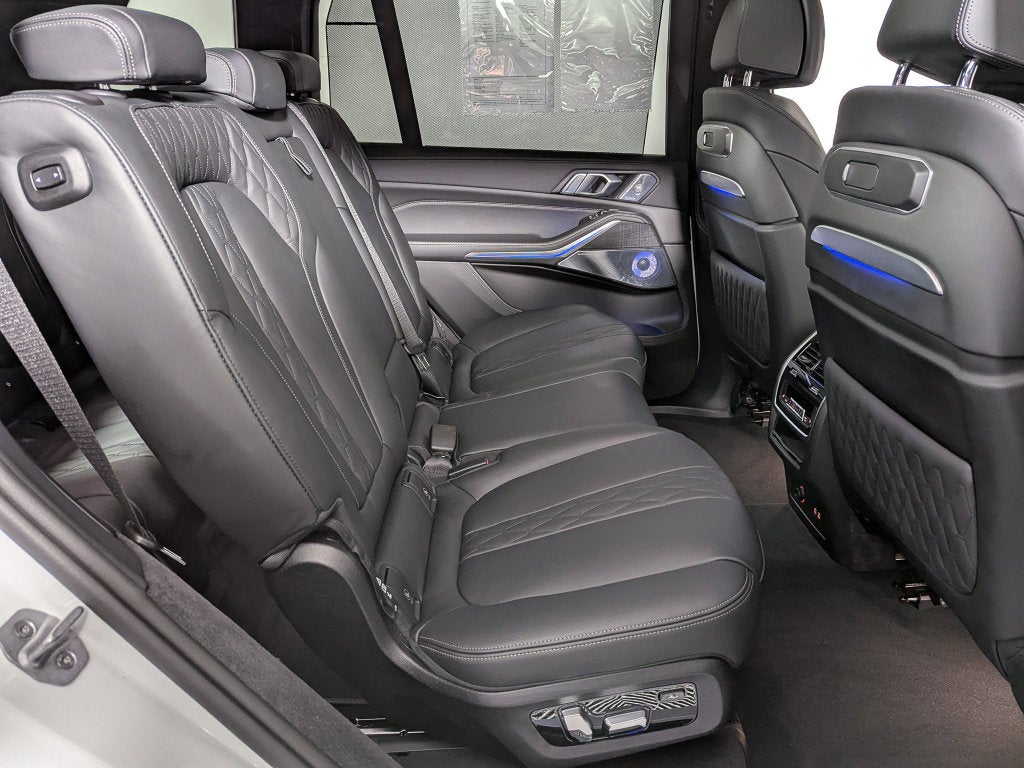 2026 BMW X7 ALPINA XB7