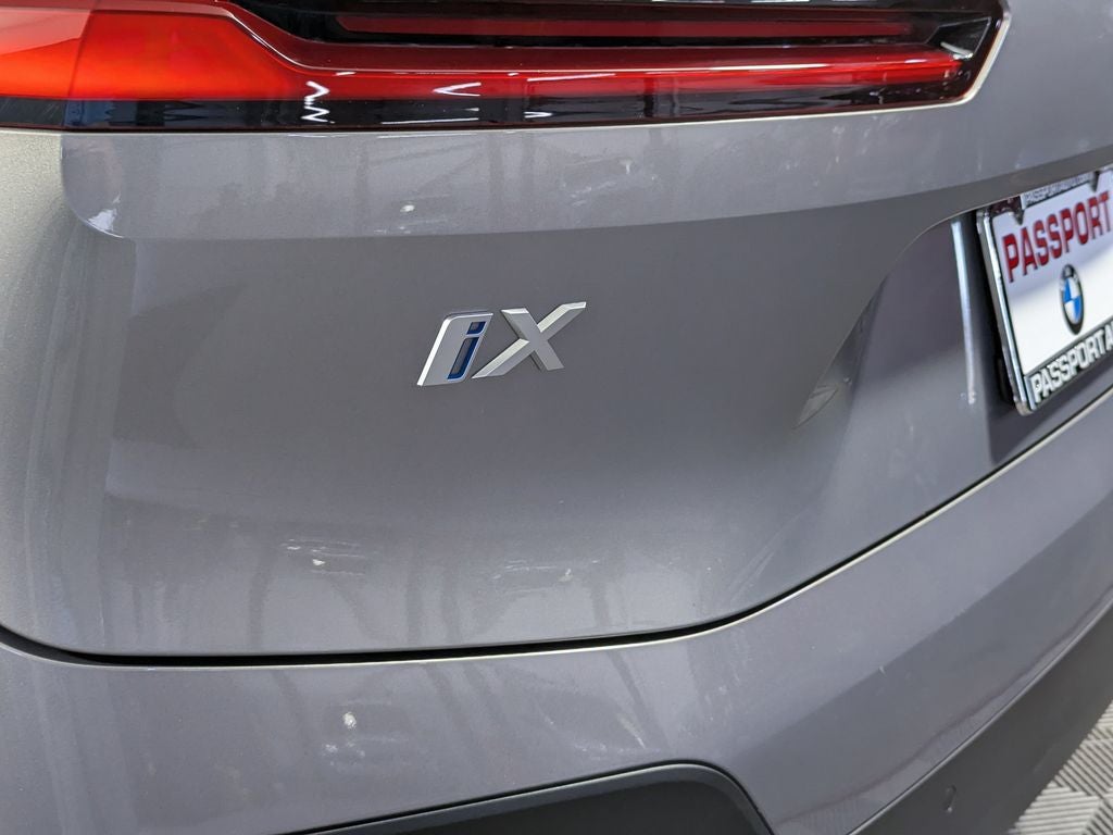 2025 BMW iX xDrive50