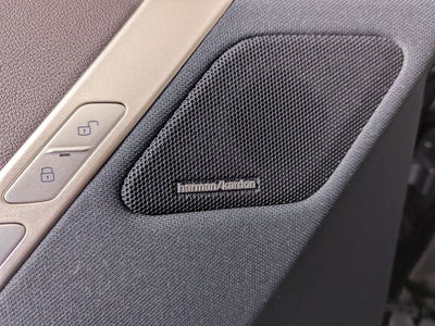 2025 BMW iX xDrive50