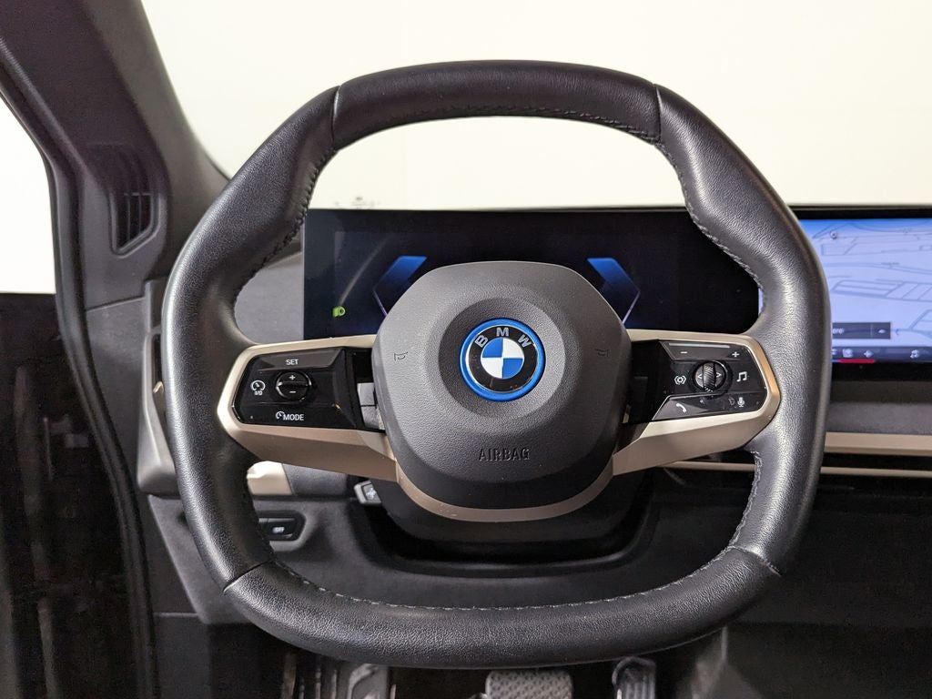 2025 BMW iX xDrive50
