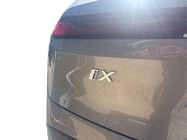 2025 BMW iX xDrive50