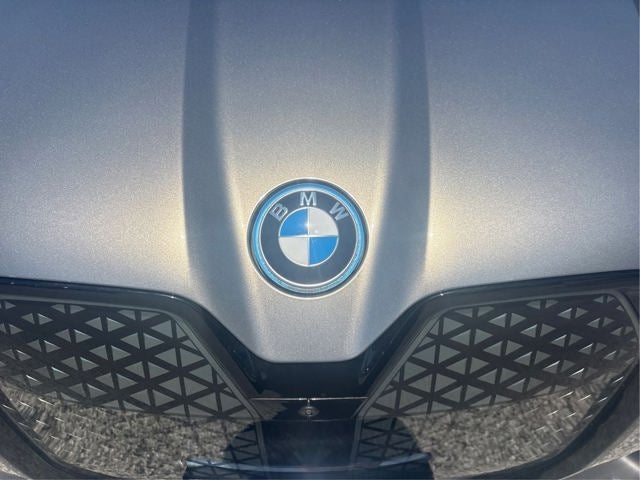 2025 BMW iX xDrive50