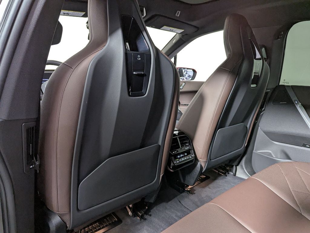 2025 BMW iX xDrive50