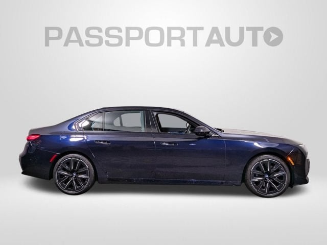 2023 BMW 740i 740i