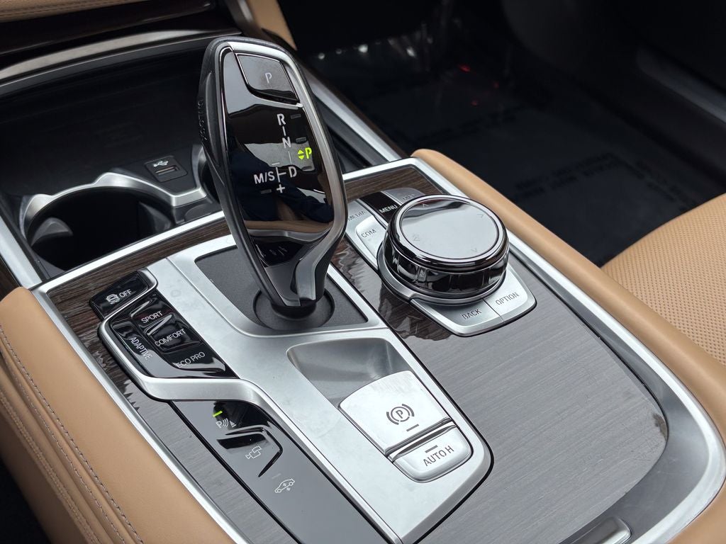 2022 BMW 750i 750i xDrive