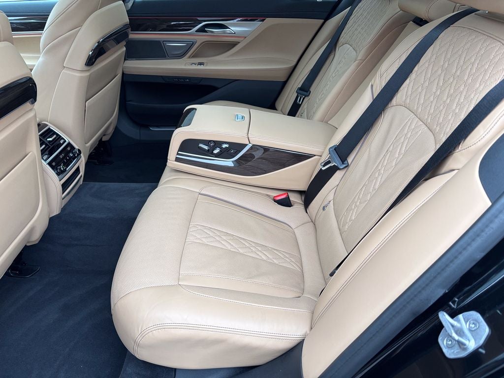 2022 BMW 750i 750i xDrive
