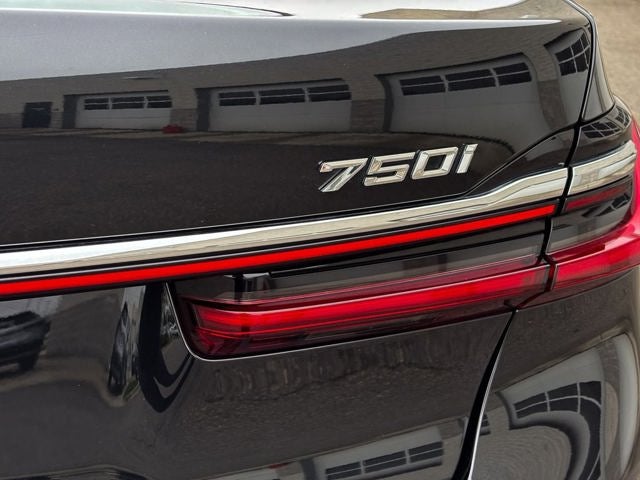 2022 BMW 750i 750i xDrive