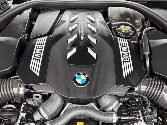 2022 BMW 750i 750i xDrive