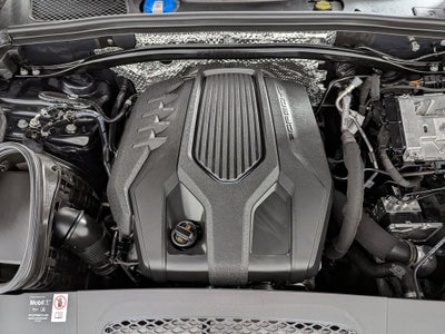 2025 Porsche Macan Base