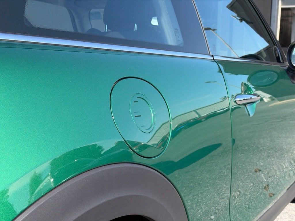 2024 MINI HARDTOP 2 DOOR Base