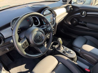 2024 MINI HARDTOP 2 DOOR Base